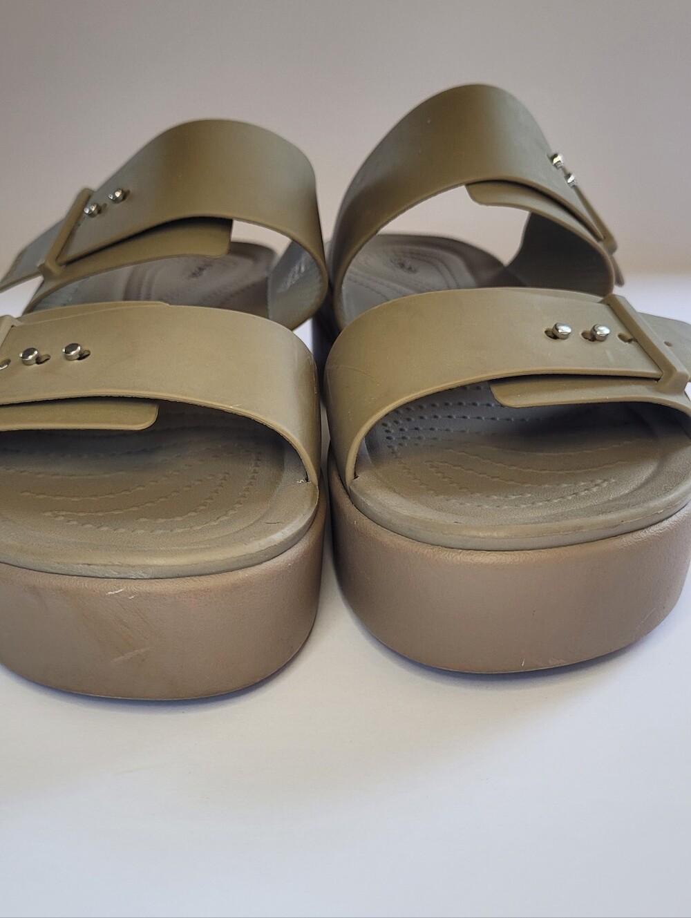 Crocs Brooklyn Buckle LiteRide Low Wedge Sandals 10 - Picture 14 of 15